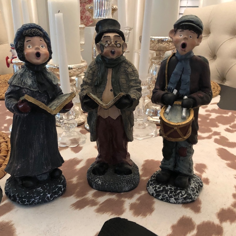 Winsor Collection Carolers